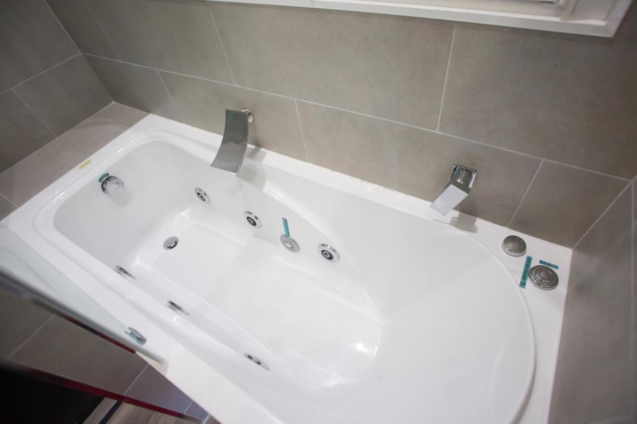 Windrose 8 Apartment Madrid Ngoại thất bức ảnh